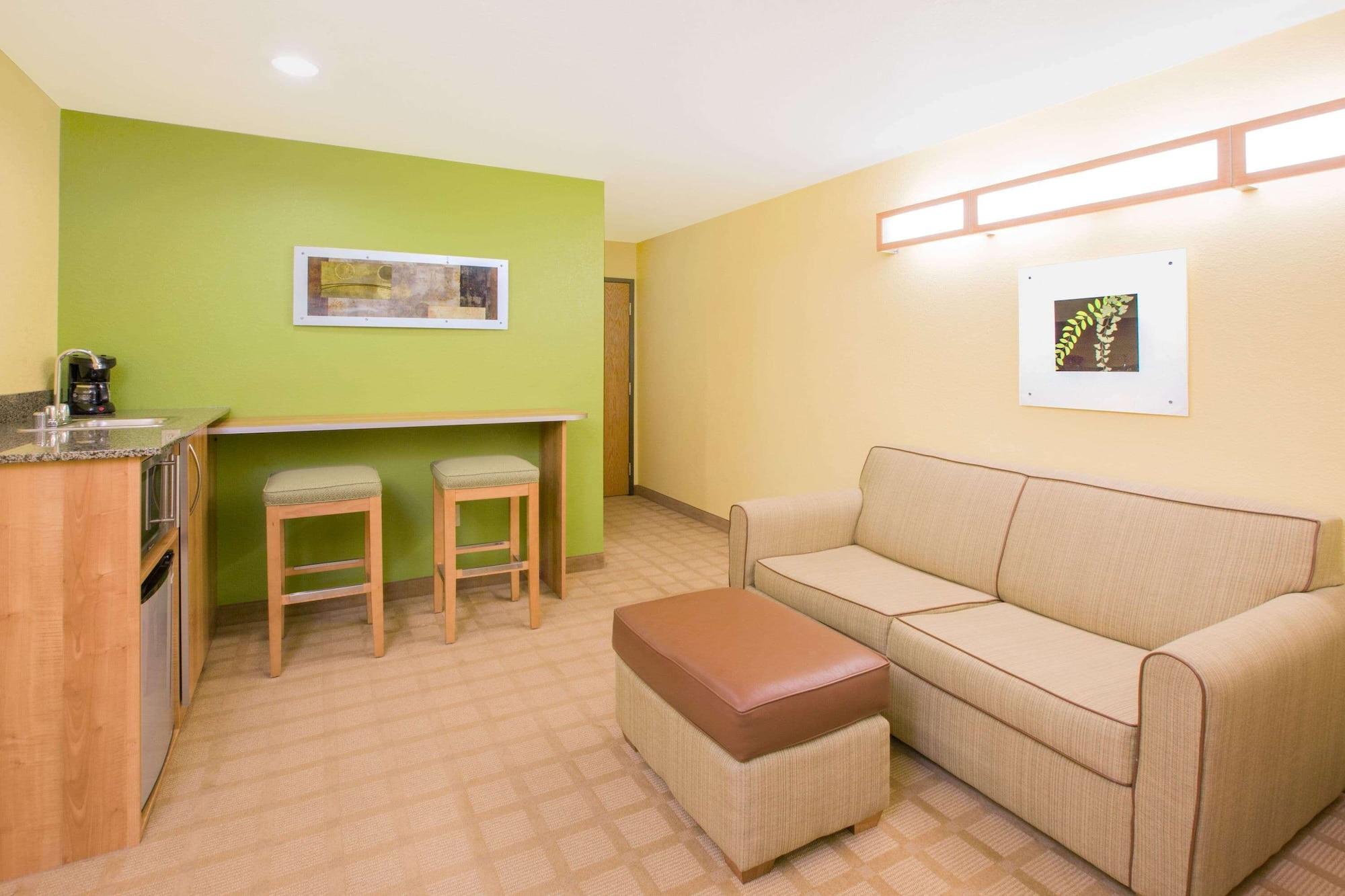 Microtel Inn & Suites By Wyndham Delphos Zewnętrze zdjęcie